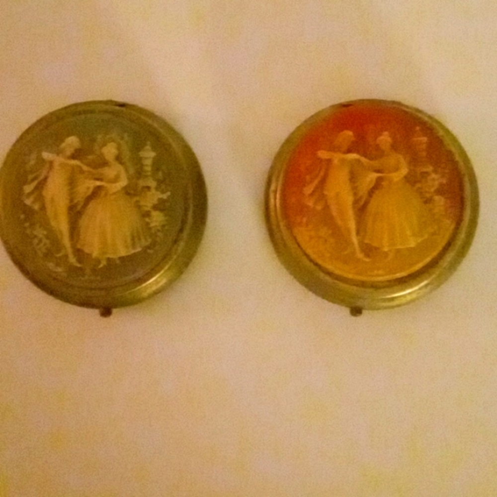 2 pc 70s Vintage Cameo Pill Boxes in Green and Red